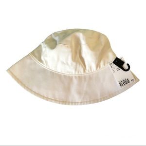 NWT H&M white bucket hat